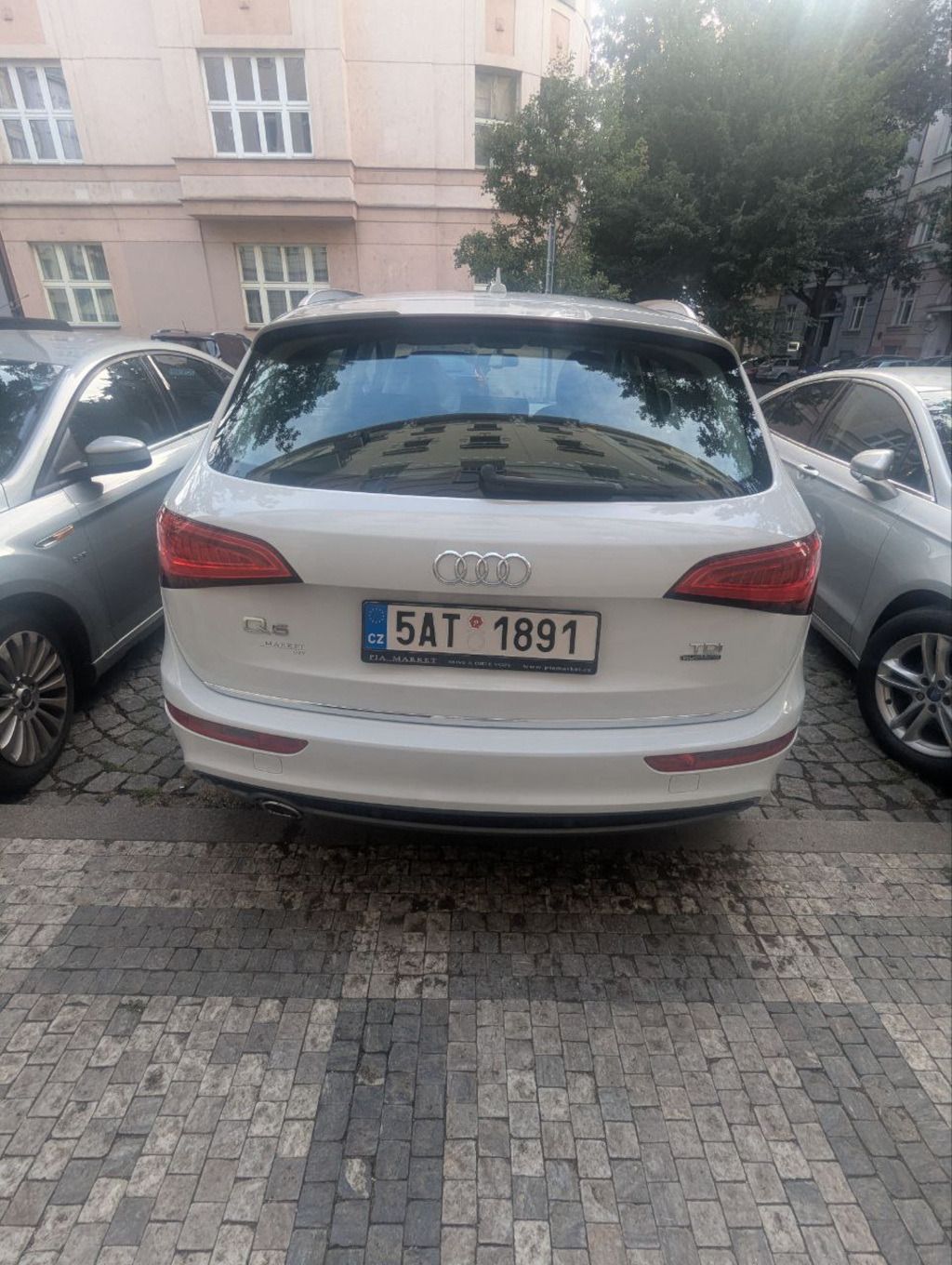 Audi Q5, AUDI Q5 s-line 2.0 TDI - fotka 4
