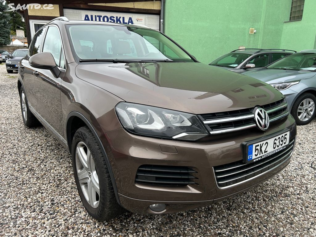 Volkswagen Touareg, 3.0 TDi 180KW pěkný stav - fotka 3