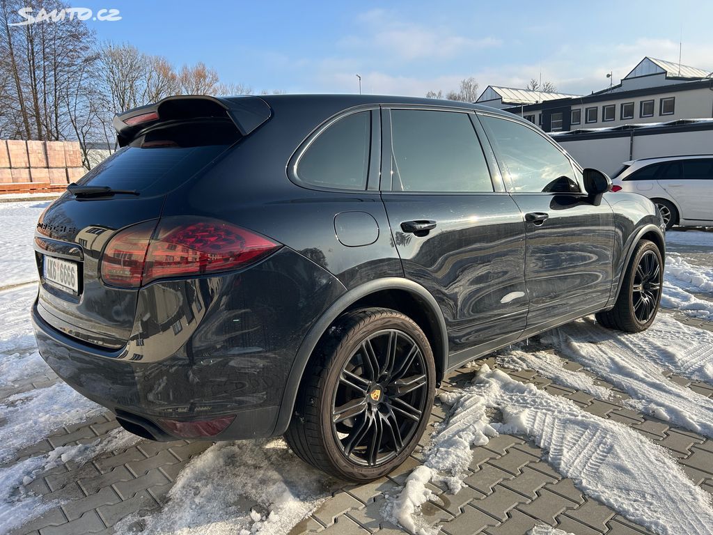 Porsche Cayenne, 3.0 D 180 KW - fotka 3
