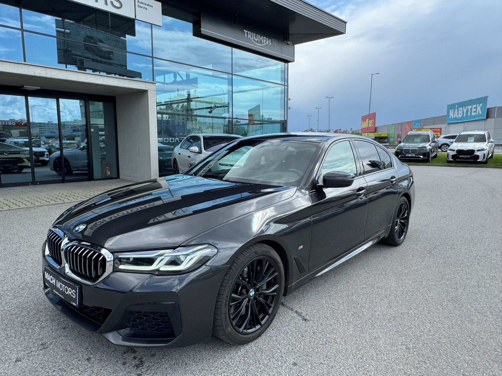 BMW Řada 5, 530d xDrive El. tažné TOP stav - fotka 2