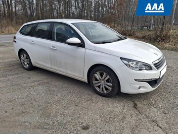 1.2 PureTech, ČR,1.maj, Navi