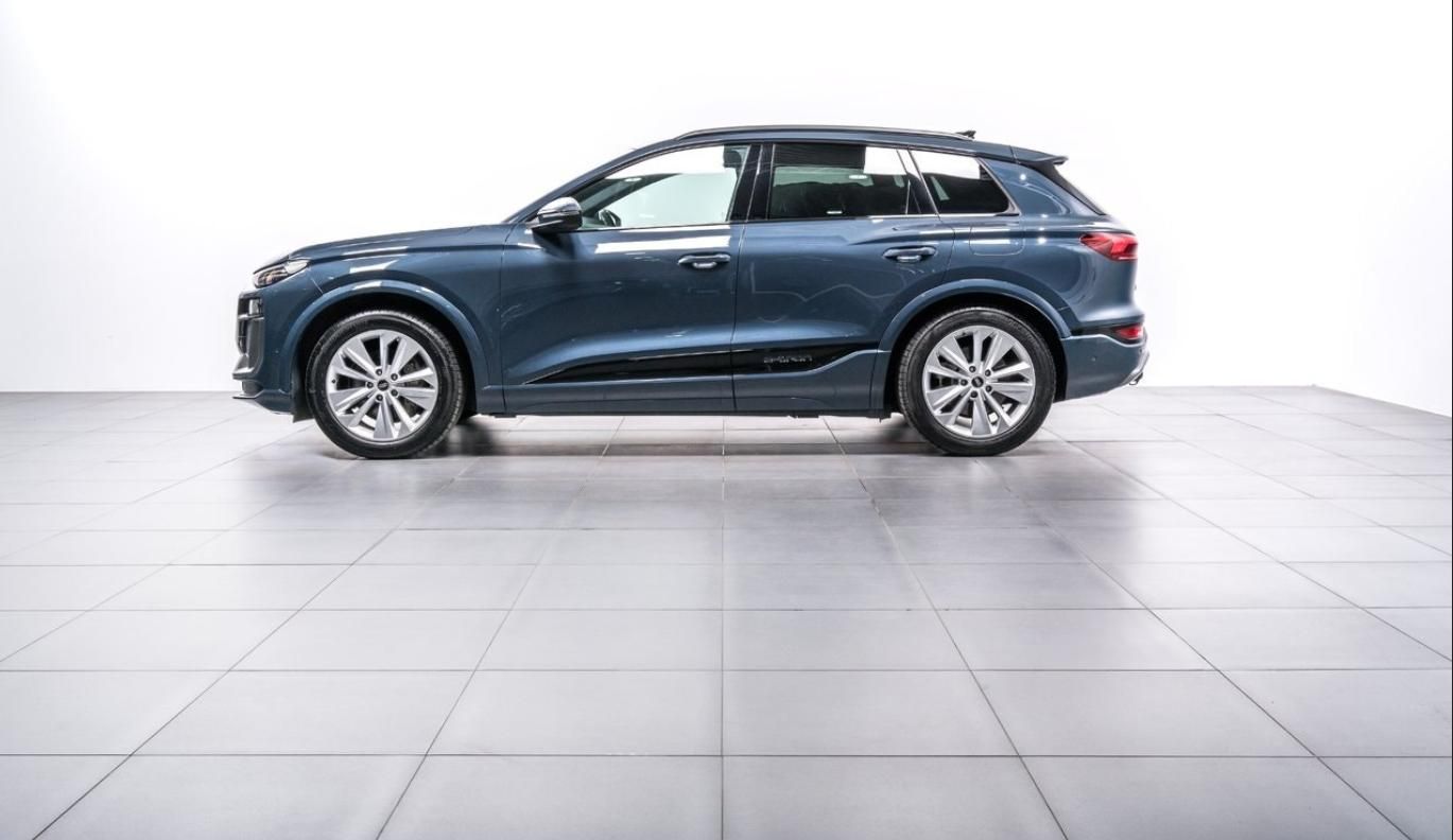 Audi Q6 e-tron, Quattro S-line 100kWh Pano - fotka 2