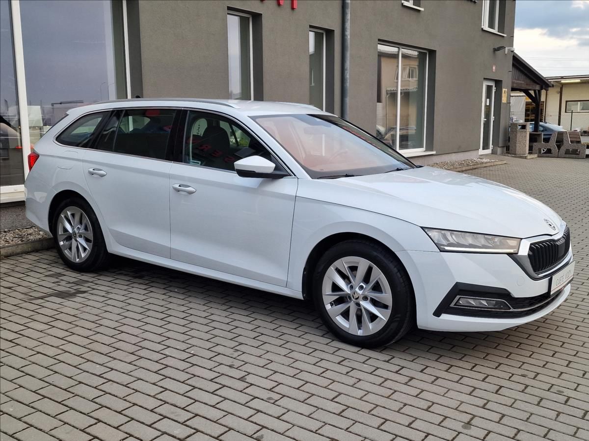 Škoda Octavia, 2.0TDI DSG Style,ČR,1.Majitel - fotka 2