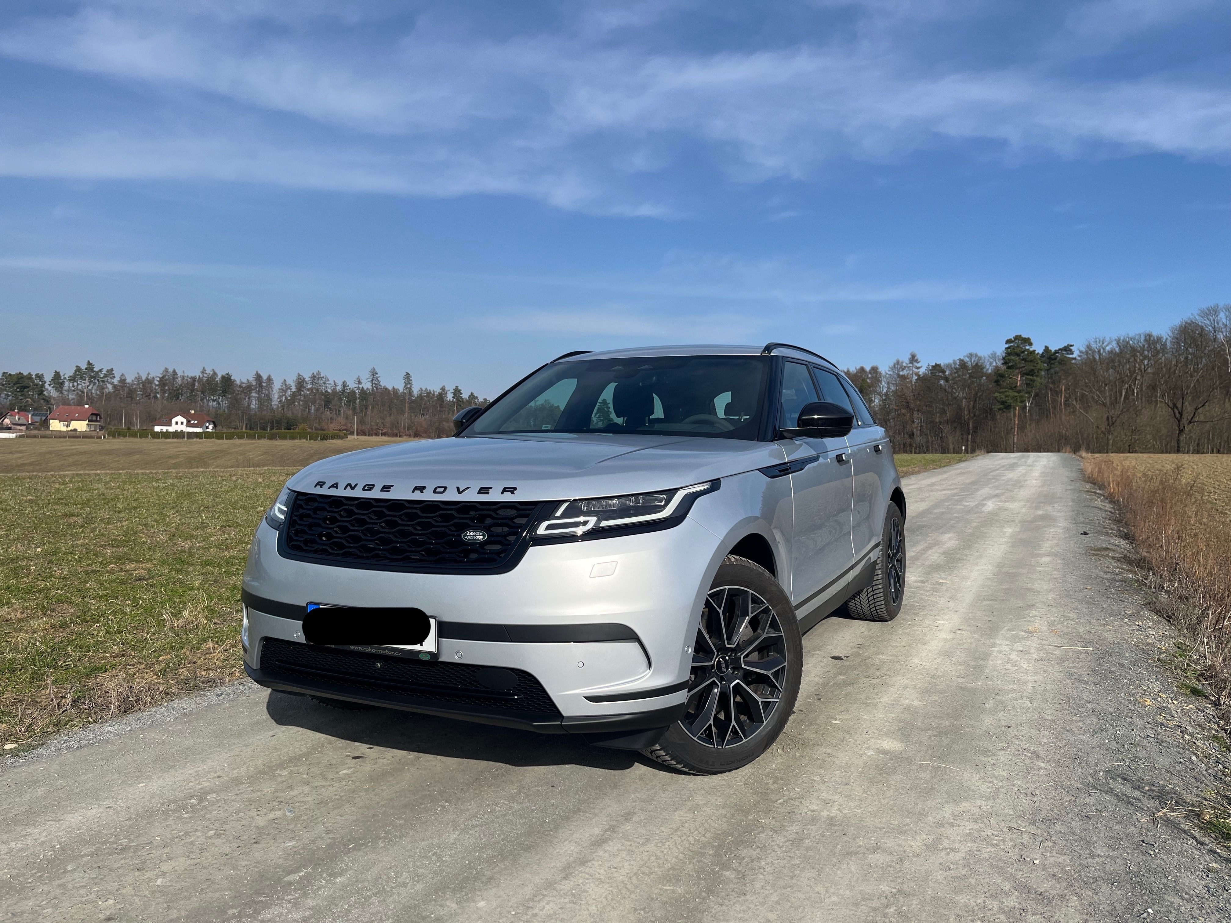 Land Rover Range Rover Velar, P400 AWD | TOP STAV - fotka 4