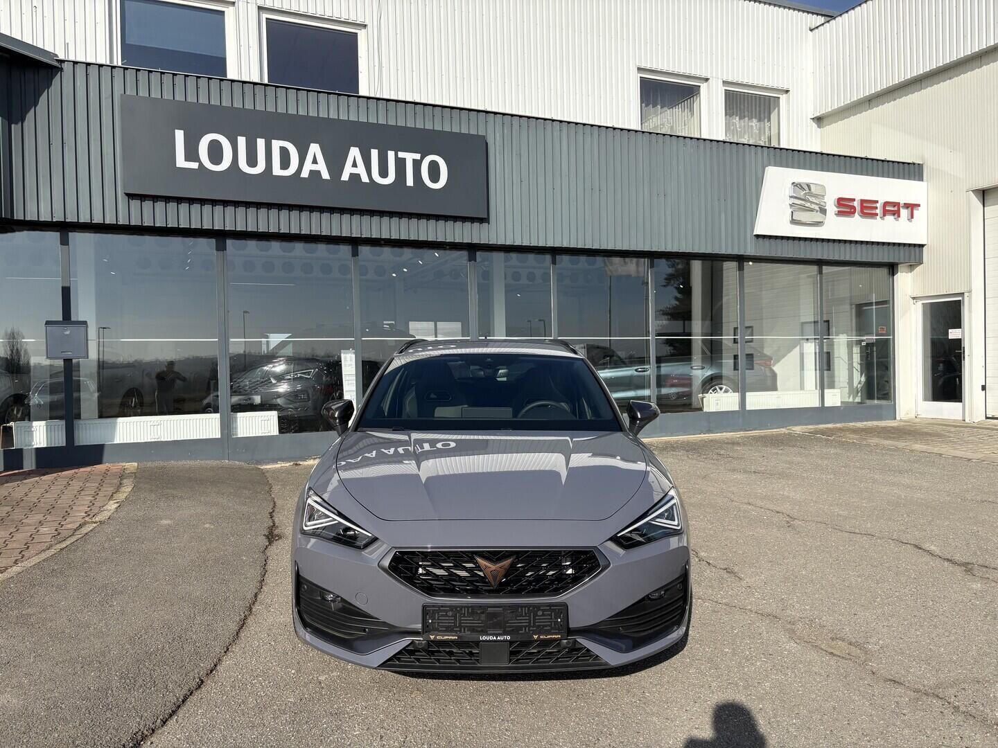 Cupra Leon, SP VZ e-HYBRID 245k DSG 180 kW - fotka 5