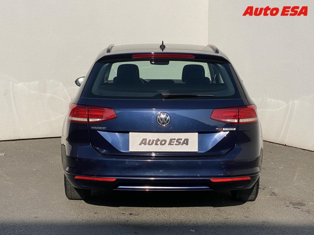 Volkswagen Passat, 1.6 TDi,Comfortline,navi - fotka 5