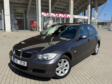 390L, 2.0i 95kw Nová STK