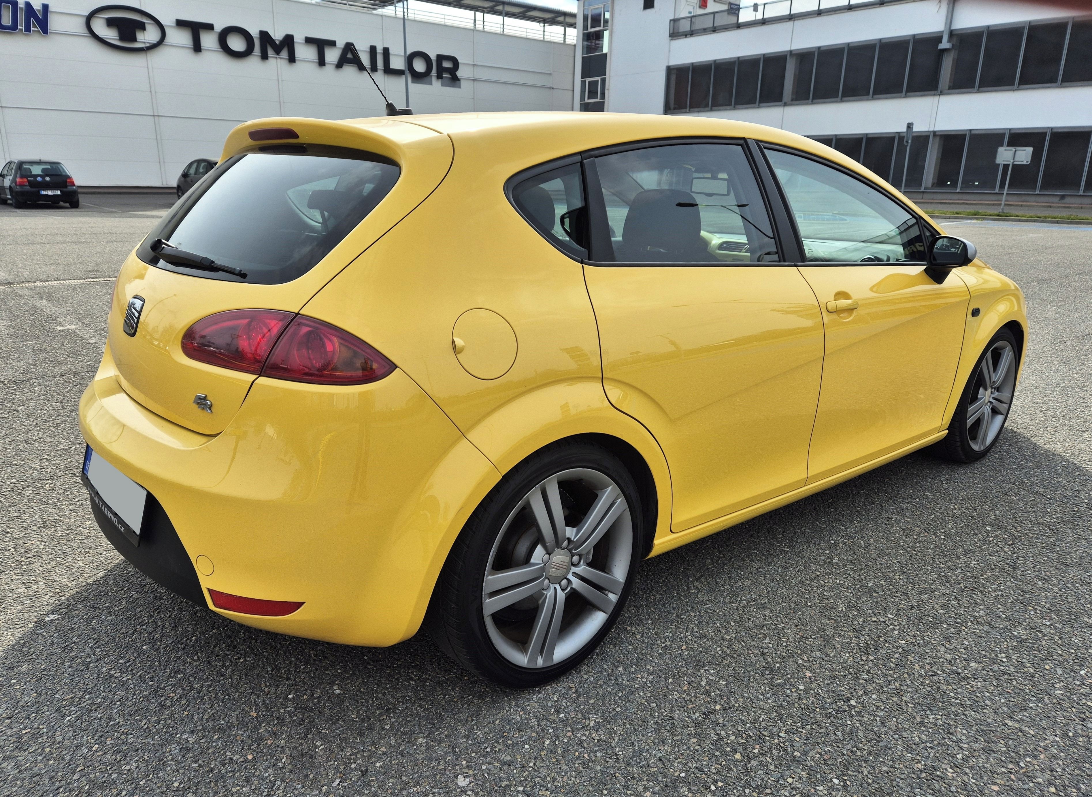 Seat Leon, 2.0TFSI FR 200PS ALU 18 NAVIG - fotka 4