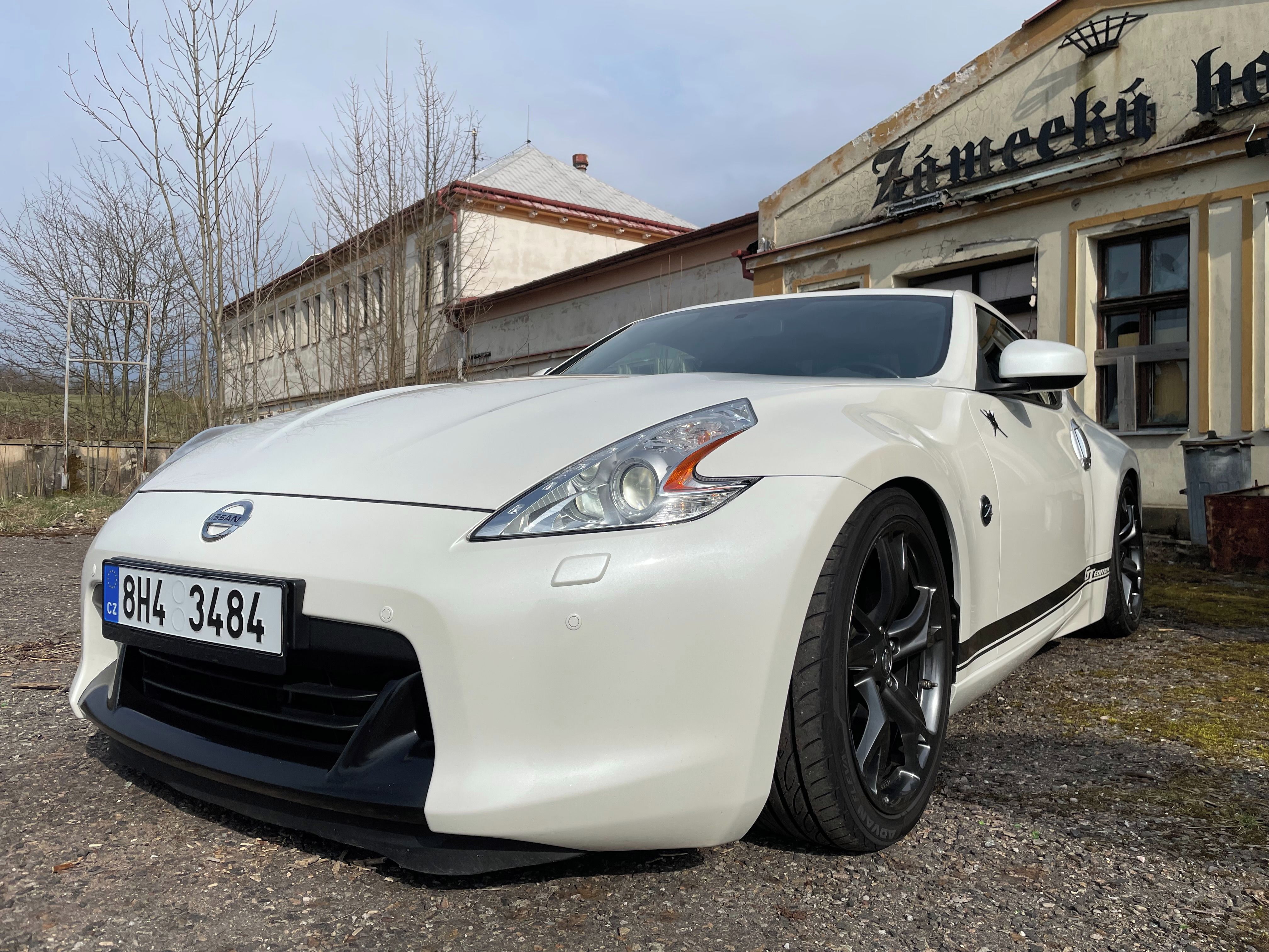 Nissan 370 Z, 3,7 GT EDITION - fotka 4