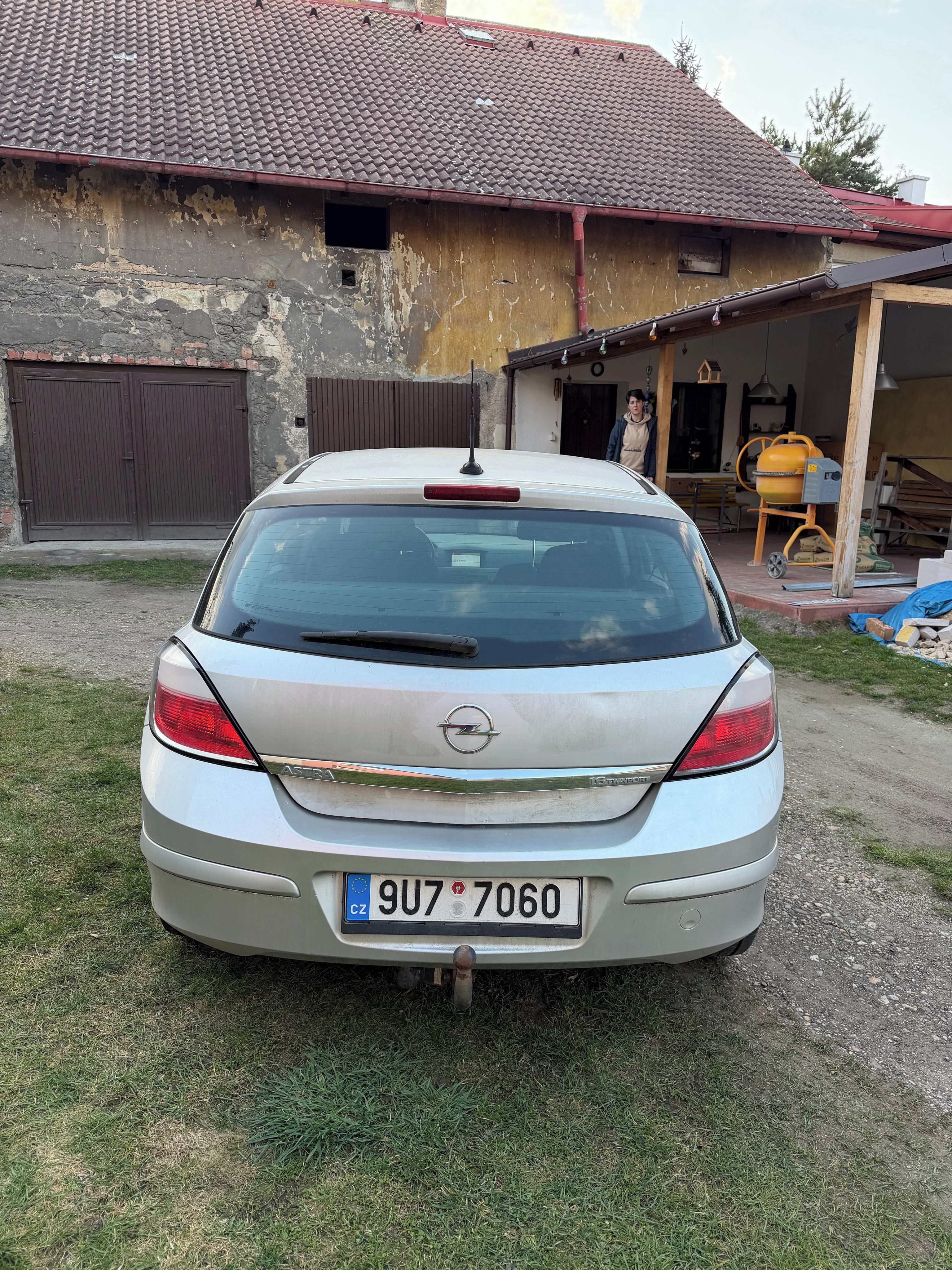 Opel Astra, 1.6 benzin - fotka 3