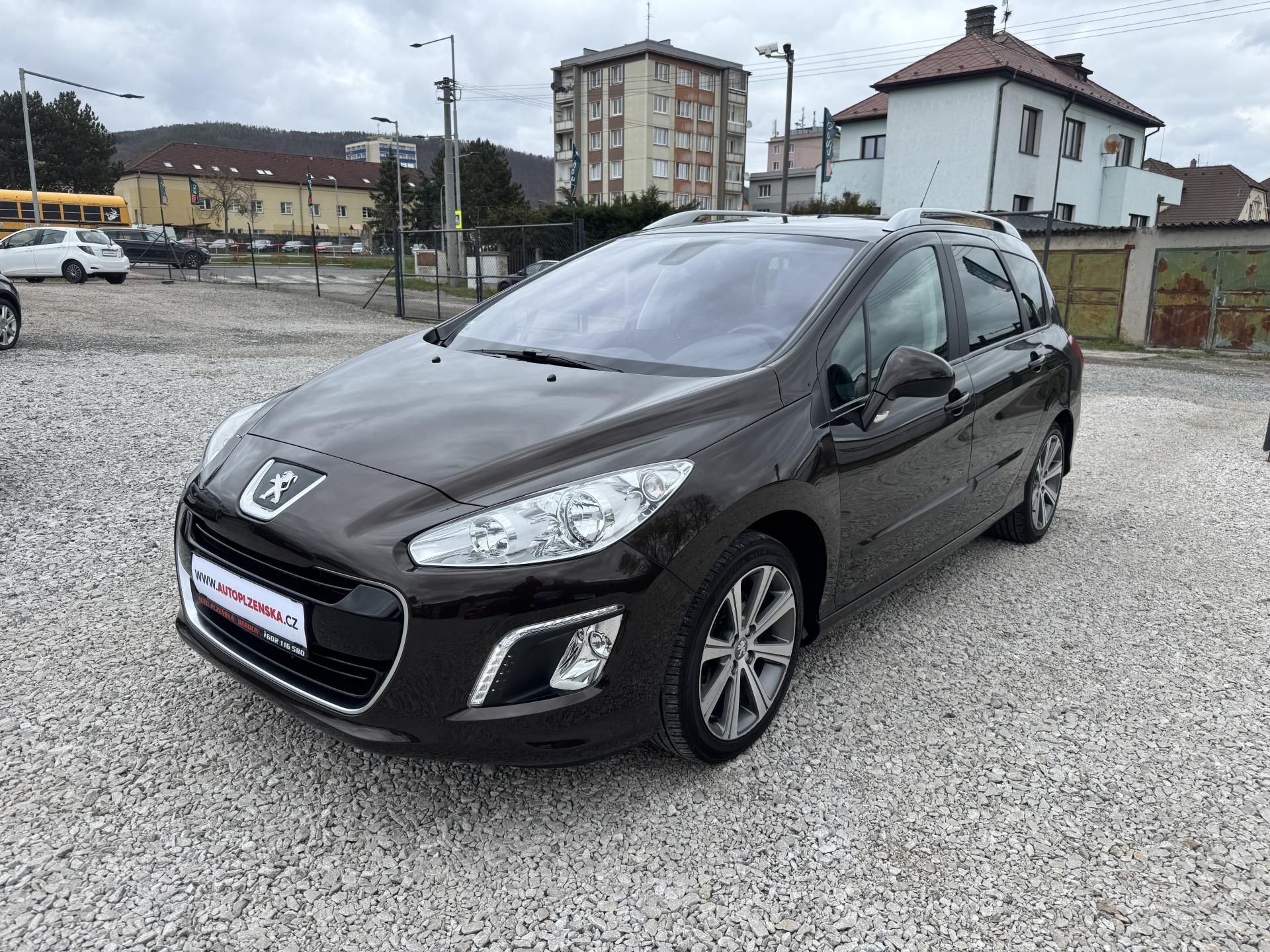 Peugeot 308, 1.6-16V,SW,rezervace - fotka 2