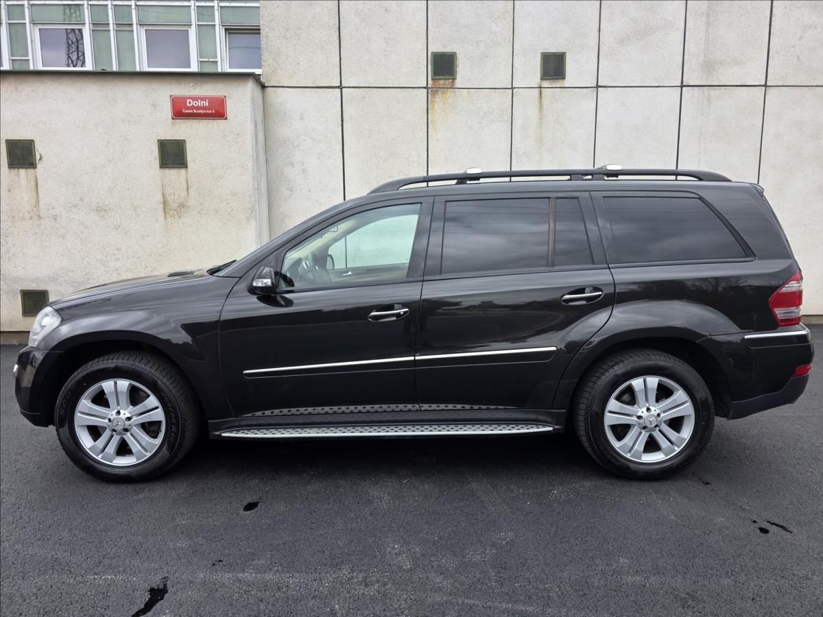 Mercedes-Benz GL, 320 CDI V6 200KW 7.MÍST DPH - fotka 3