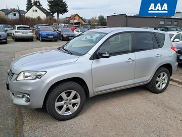 2.0 VVT-i, 4X4, Kůže, Navi