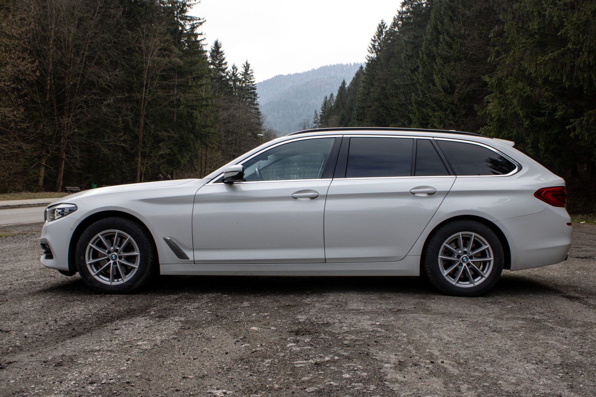 BMW, rad 5 Touring - fotka 4