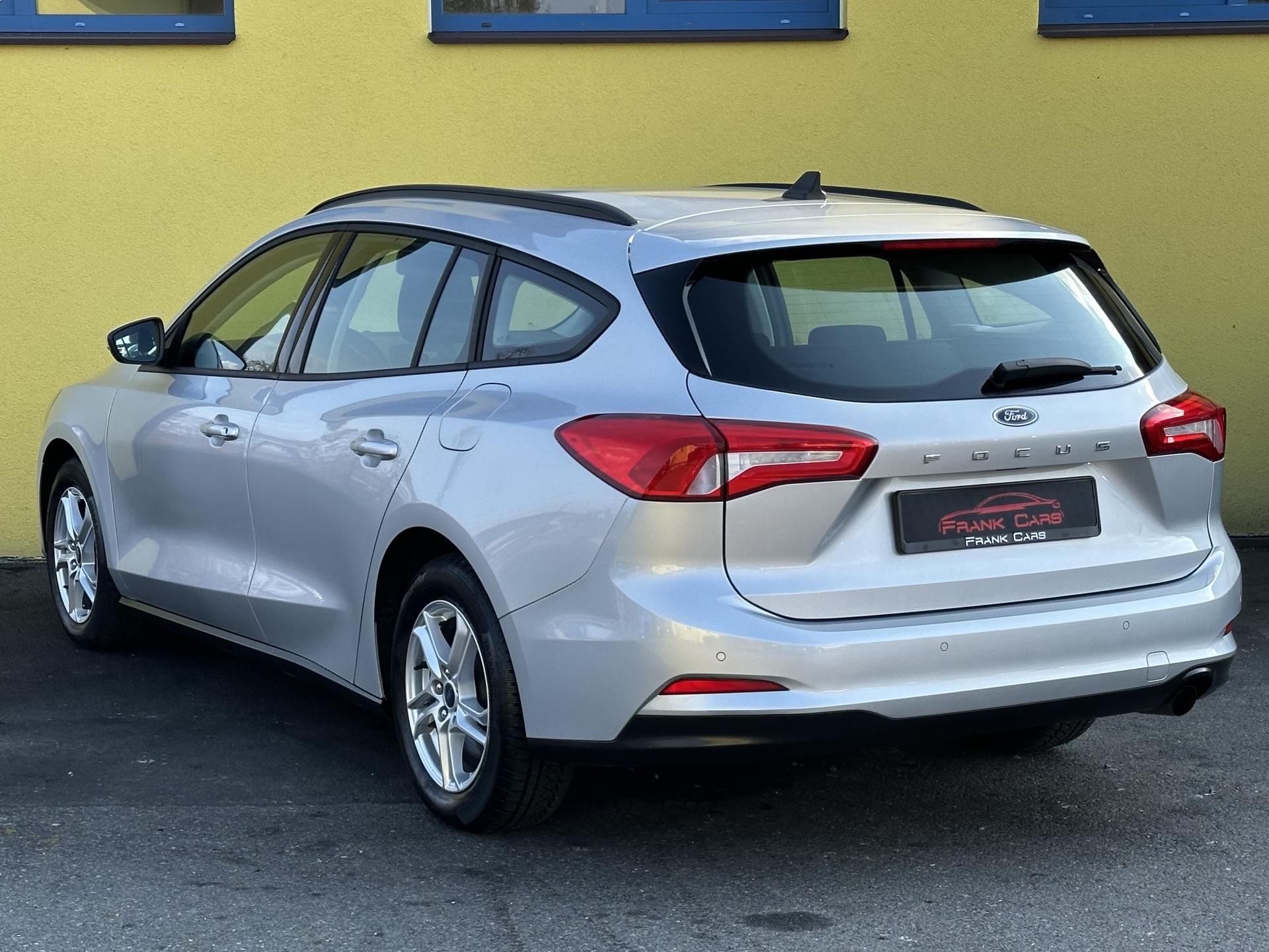 Ford Focus, KOMBI 1.0/74kW * 1.Maj *LED* - fotka 3