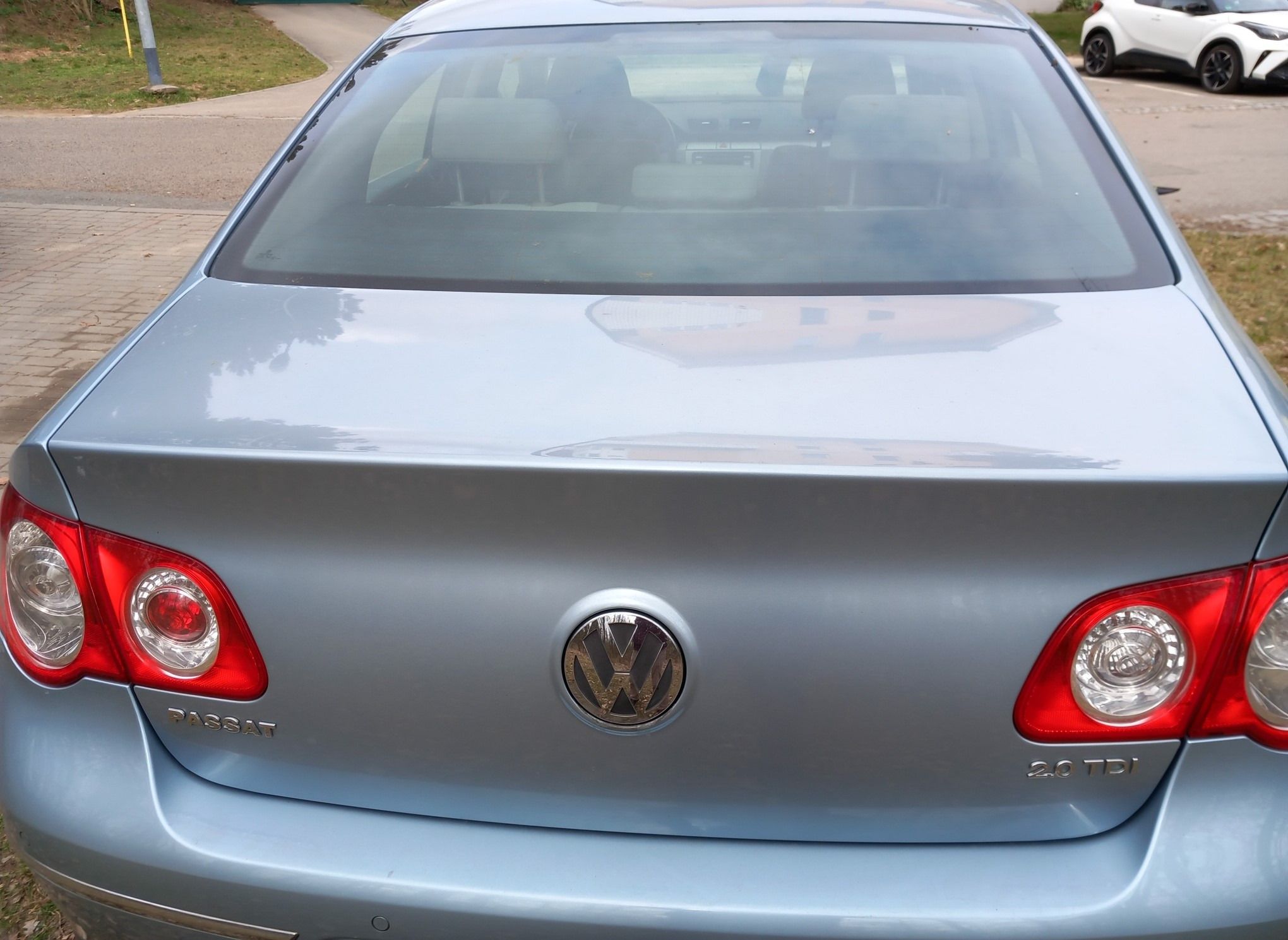 Volkswagen Passat, 2.0 TDI - fotka 3
