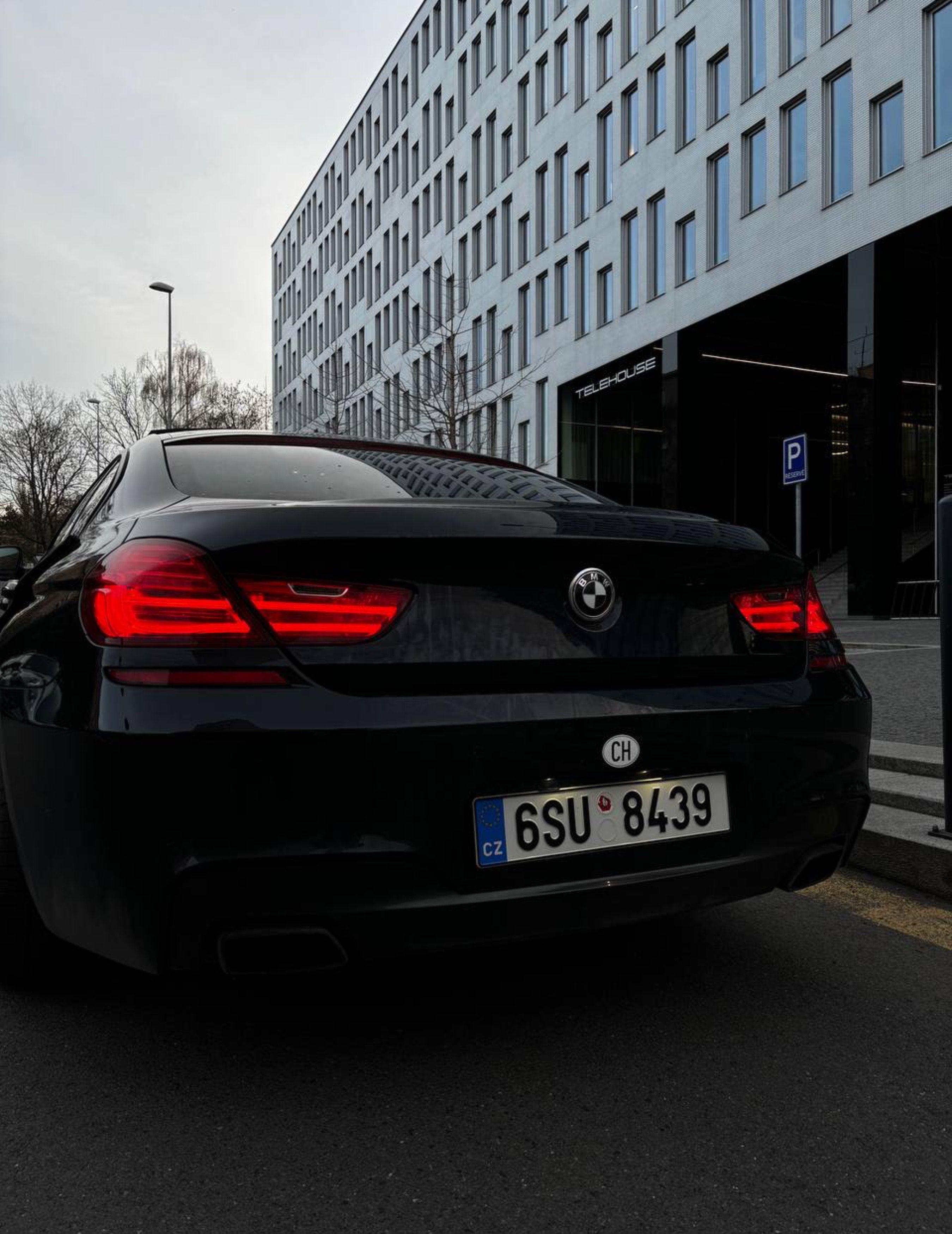 BMW Řada 6, SLEVA 50k DNES!! BMW 650i V8 - fotka 3