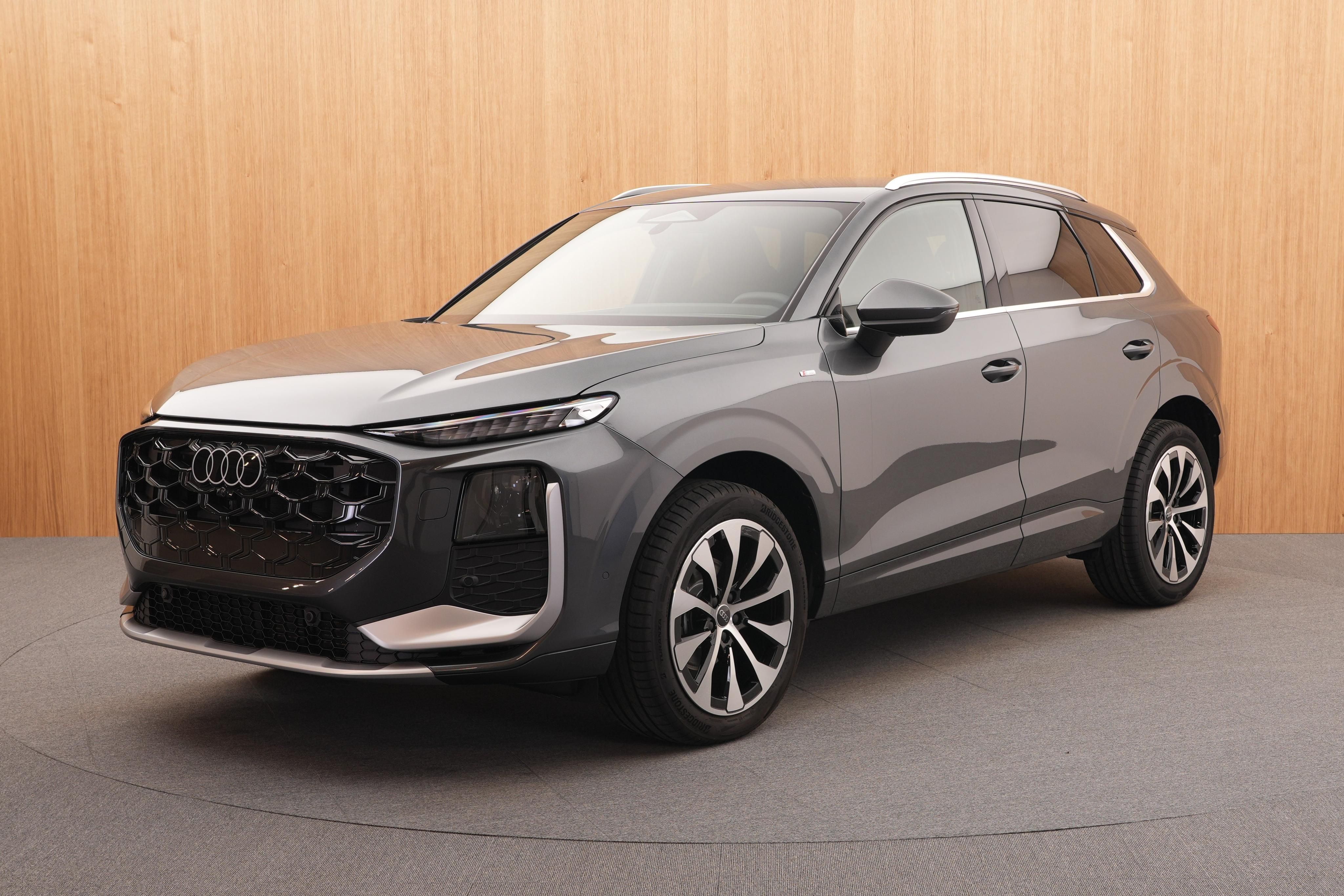Audi Q3, S line  35 TFSI 110 kW