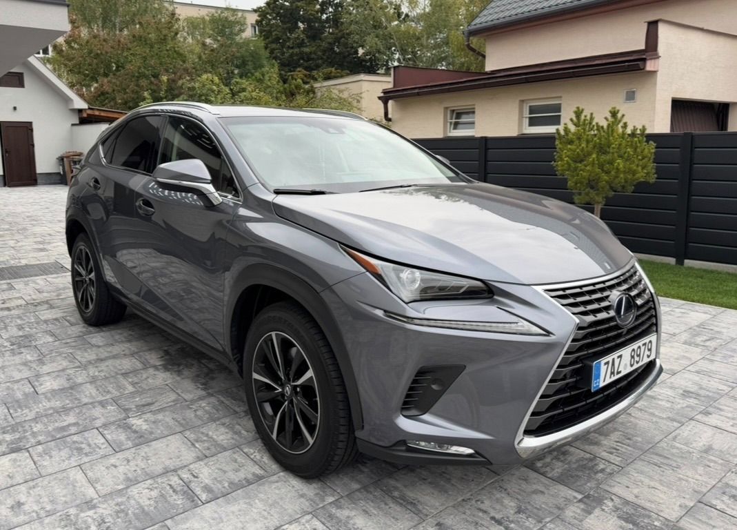 Lexus NX 300h, NX 300h, ČR, LUXURY STK 2028