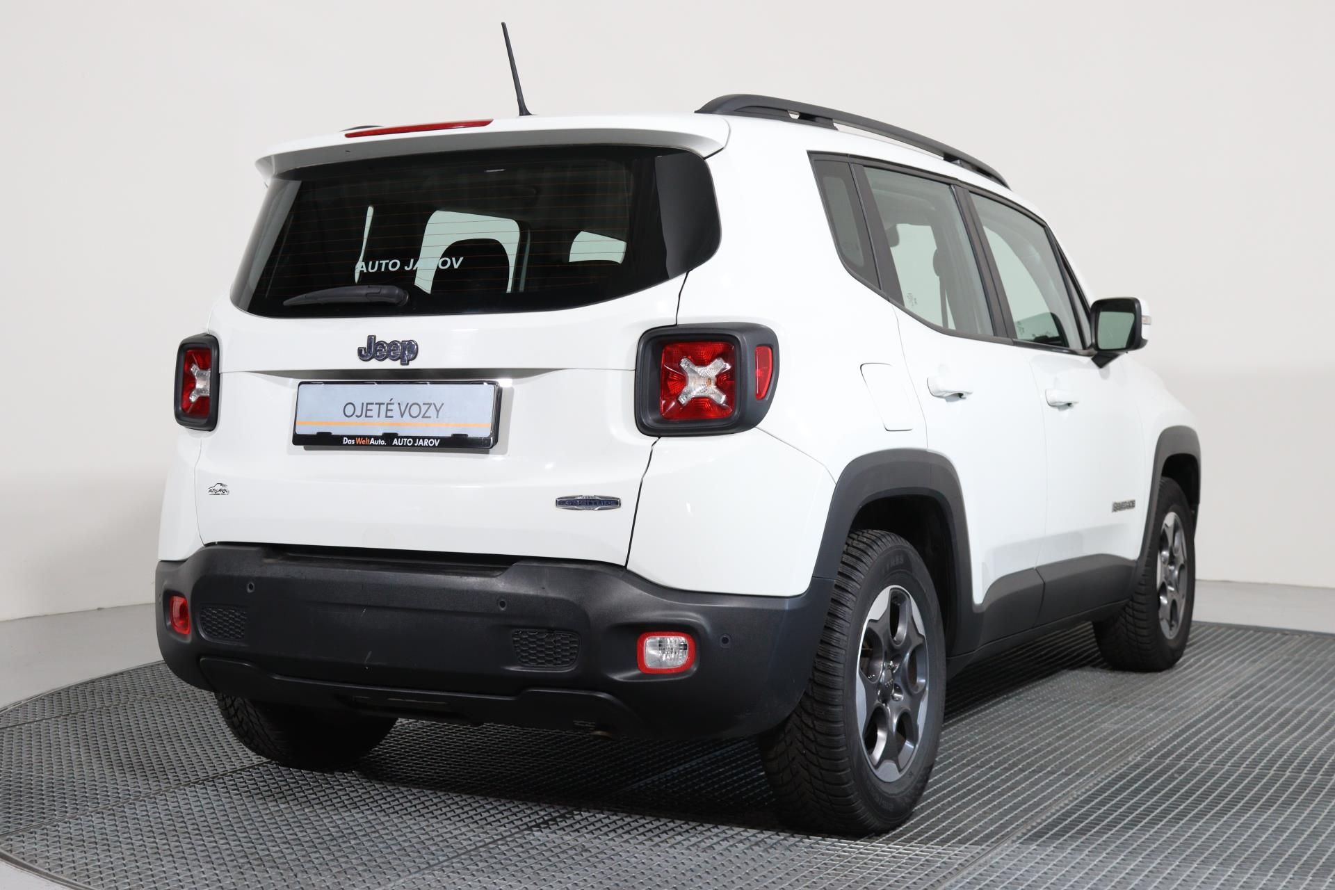Jeep Renegade, 1,6 DIESEL 88 kW/ TAŽNÉ Z. - fotka 2