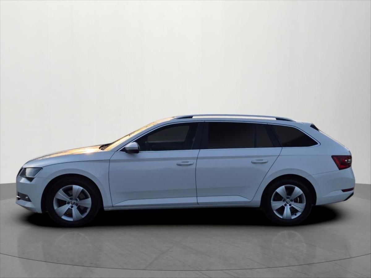 Škoda Superb, 2,0 TDI 110 KW STYLE DSG ČR - fotka 4