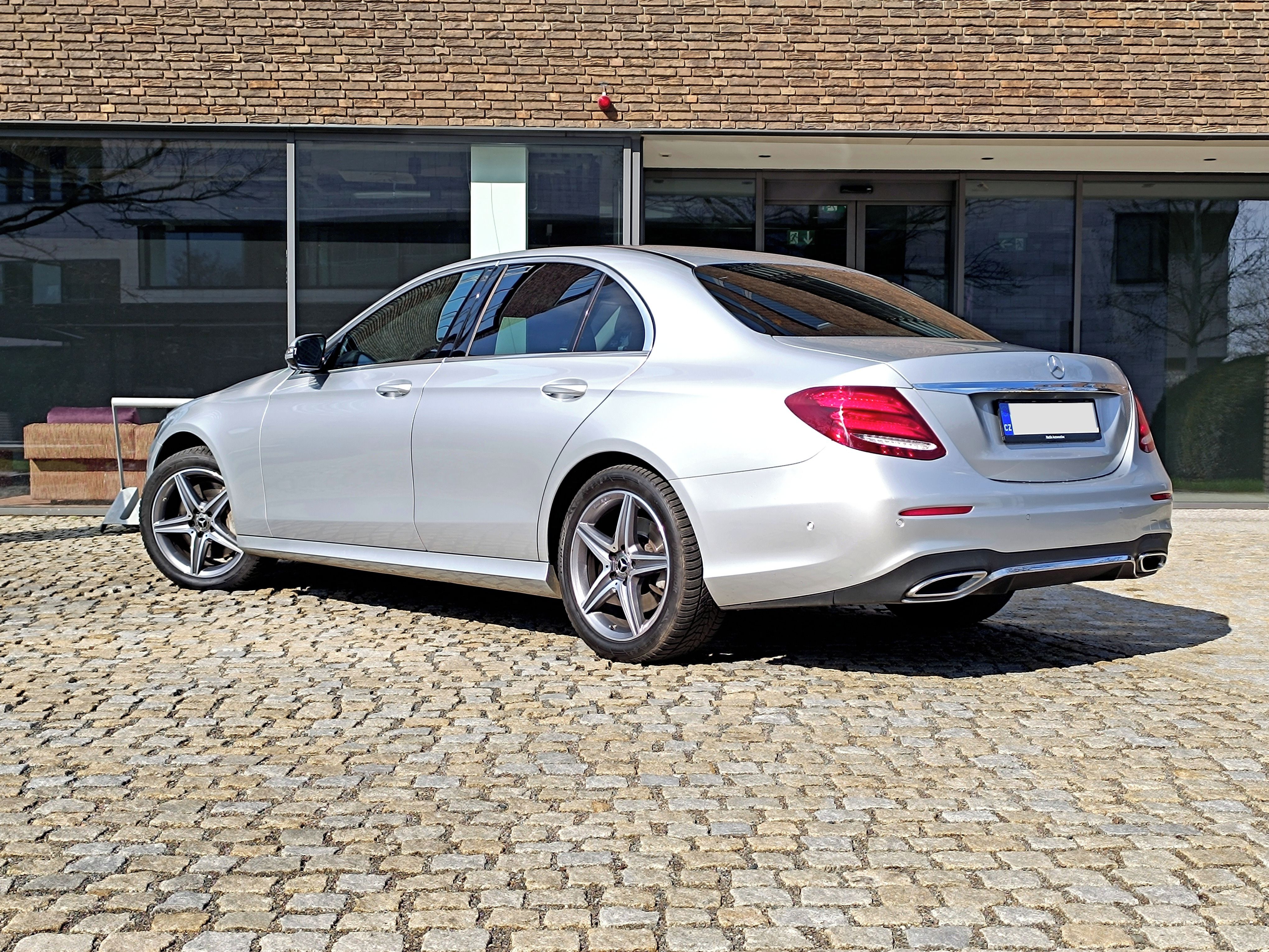 Mercedes-Benz Třídy E, 400d 4matic, Air,Distronic,DPH - fotka 3