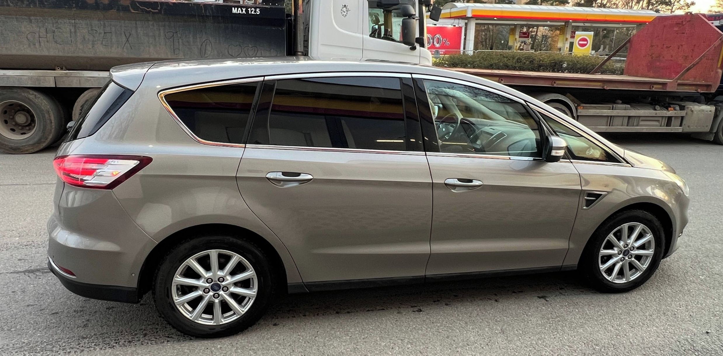 Ford S-MAX, 2.0 TDCI 132KW - fotka 2