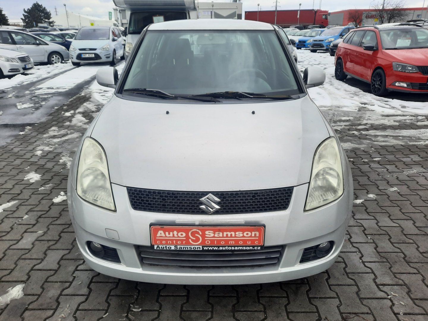 Suzuki Swift, 1.3i 5DR 4WD *KLIMATIZACE* - fotka 2