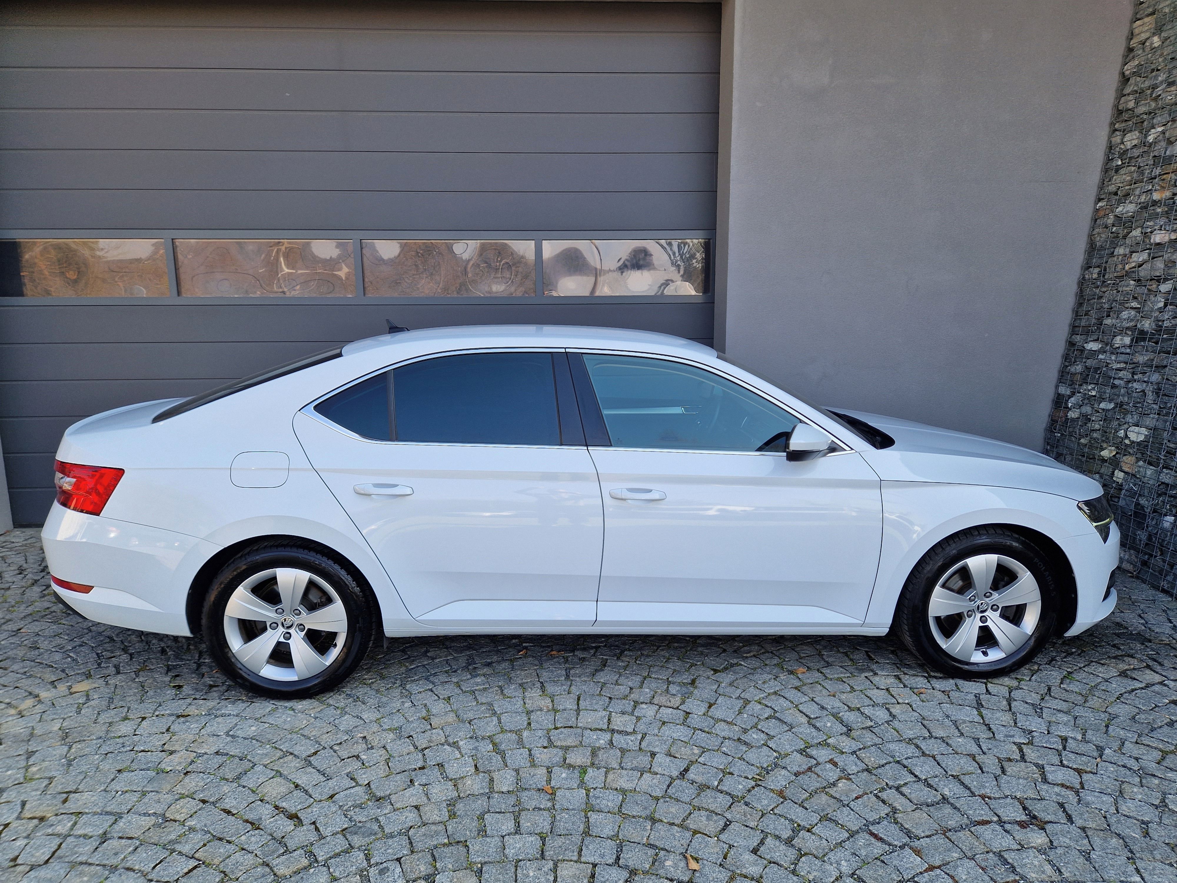 Škoda Superb, 1,5 TSI, 110 KW, DSG, Ambition - fotka 6
