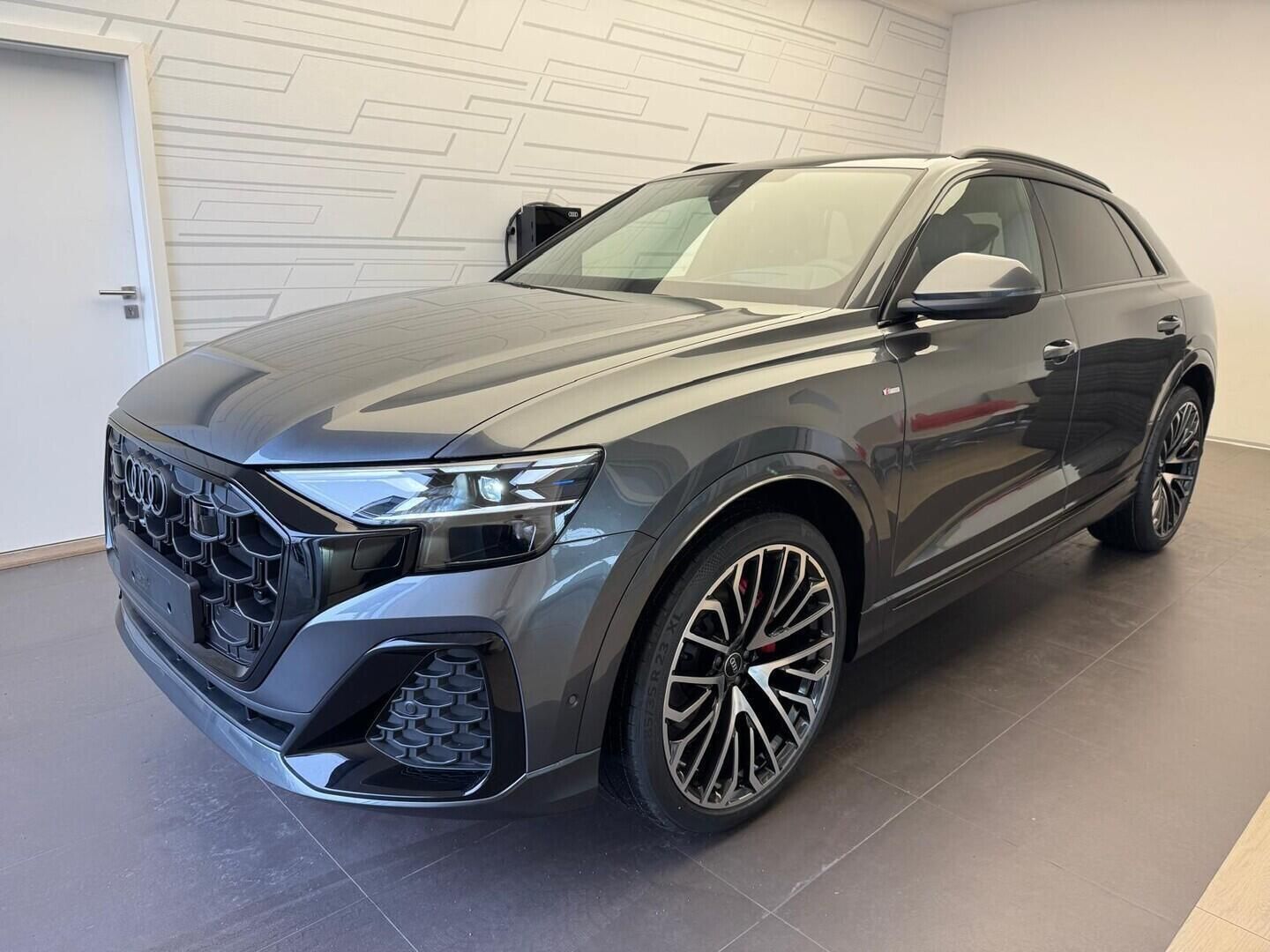 Audi Q8, SUV 50 TDI quattro 210 kW