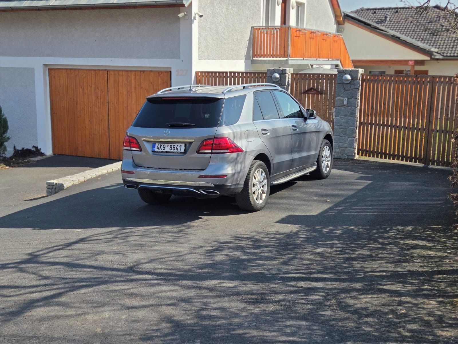 Mercedes-Benz GLE, 250 D - fotka 5