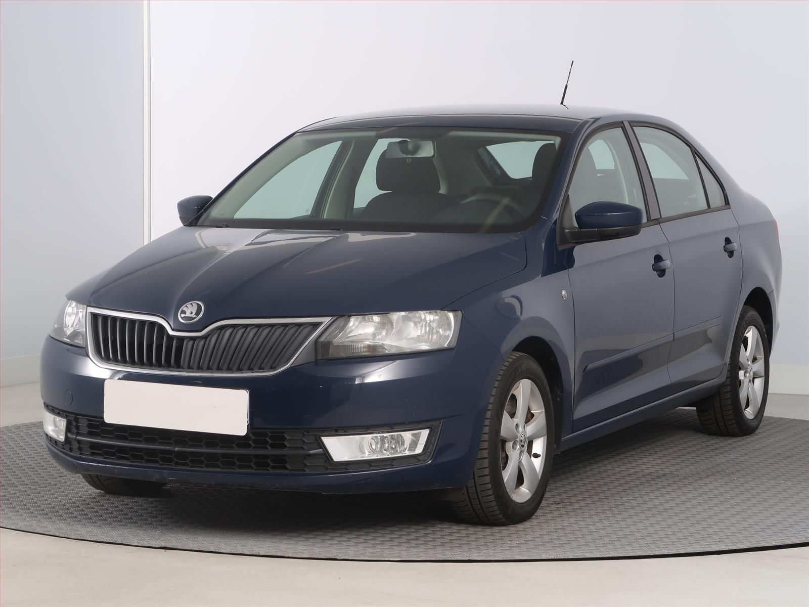 Škoda Rapid, 1.6 TDI, NOVÁ CENA, Klima - fotka 2