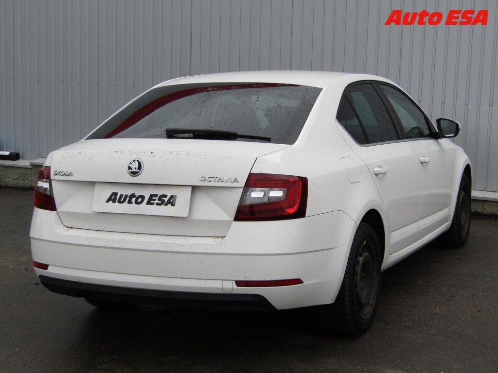 Škoda Octavia, 2.0TDI,ČR,Style - fotka 4