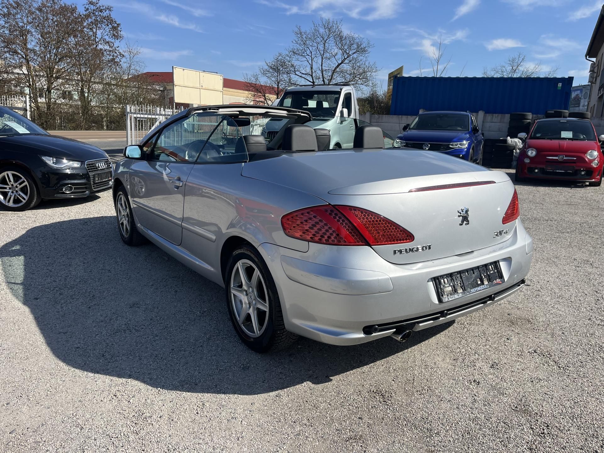 Peugeot 307, 2.0i 16v 100kw cabrio1.Majitel - fotka 5