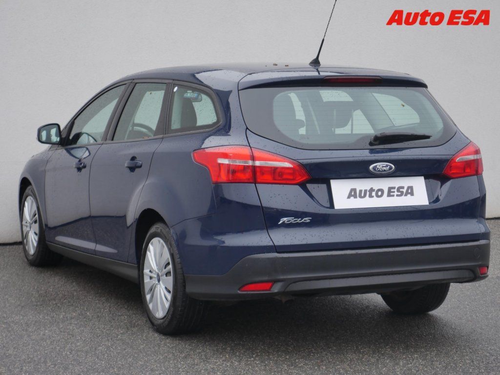 Ford Focus, 1.5TDCi,AC,navi - fotka 6
