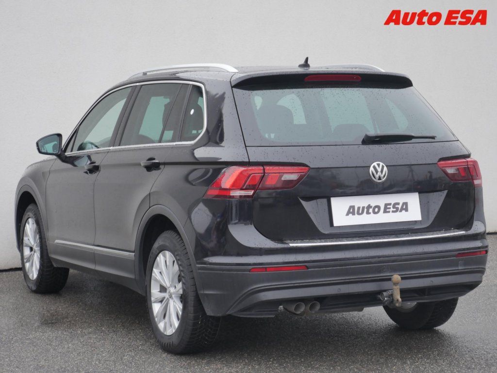 Volkswagen Tiguan, 2.0 TDi 4x4,2.maj,ČR,DSG - fotka 6