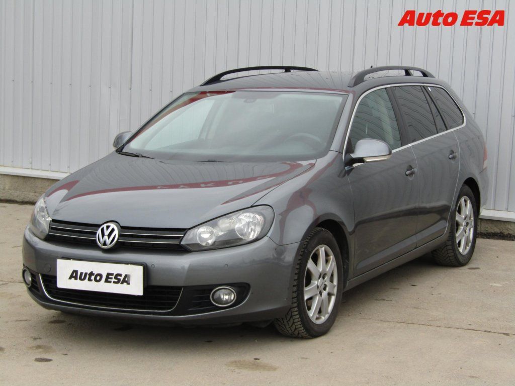 Volkswagen Golf, 1.6 TDi,AC,navi,park.asist - fotka 3