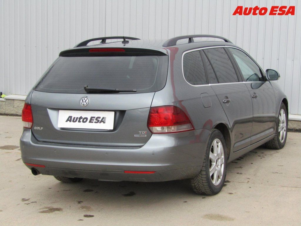 Volkswagen Golf, 1.6 TDi,AC,navi,park.asist - fotka 4