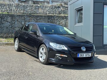 Volkswagen Passat CC 2011