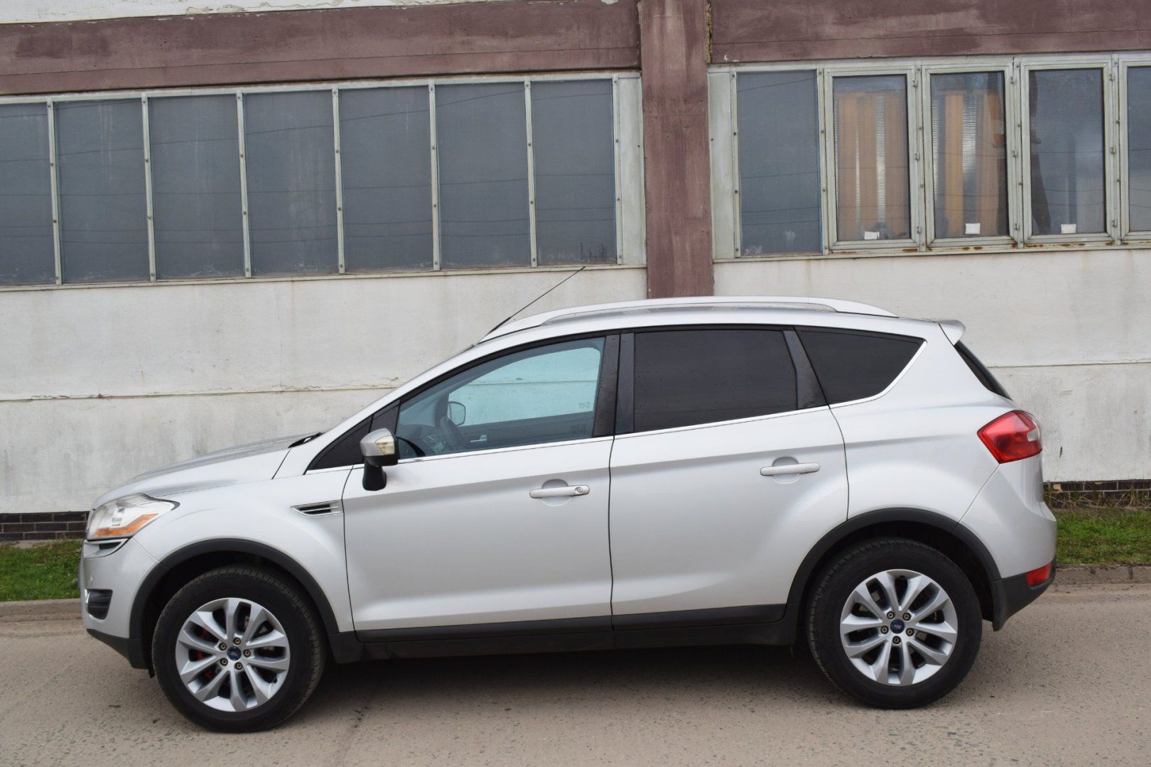Ford Kuga, 2.0TDCi/4X4/2010/ČR/ČTĚTE/ - fotka 3