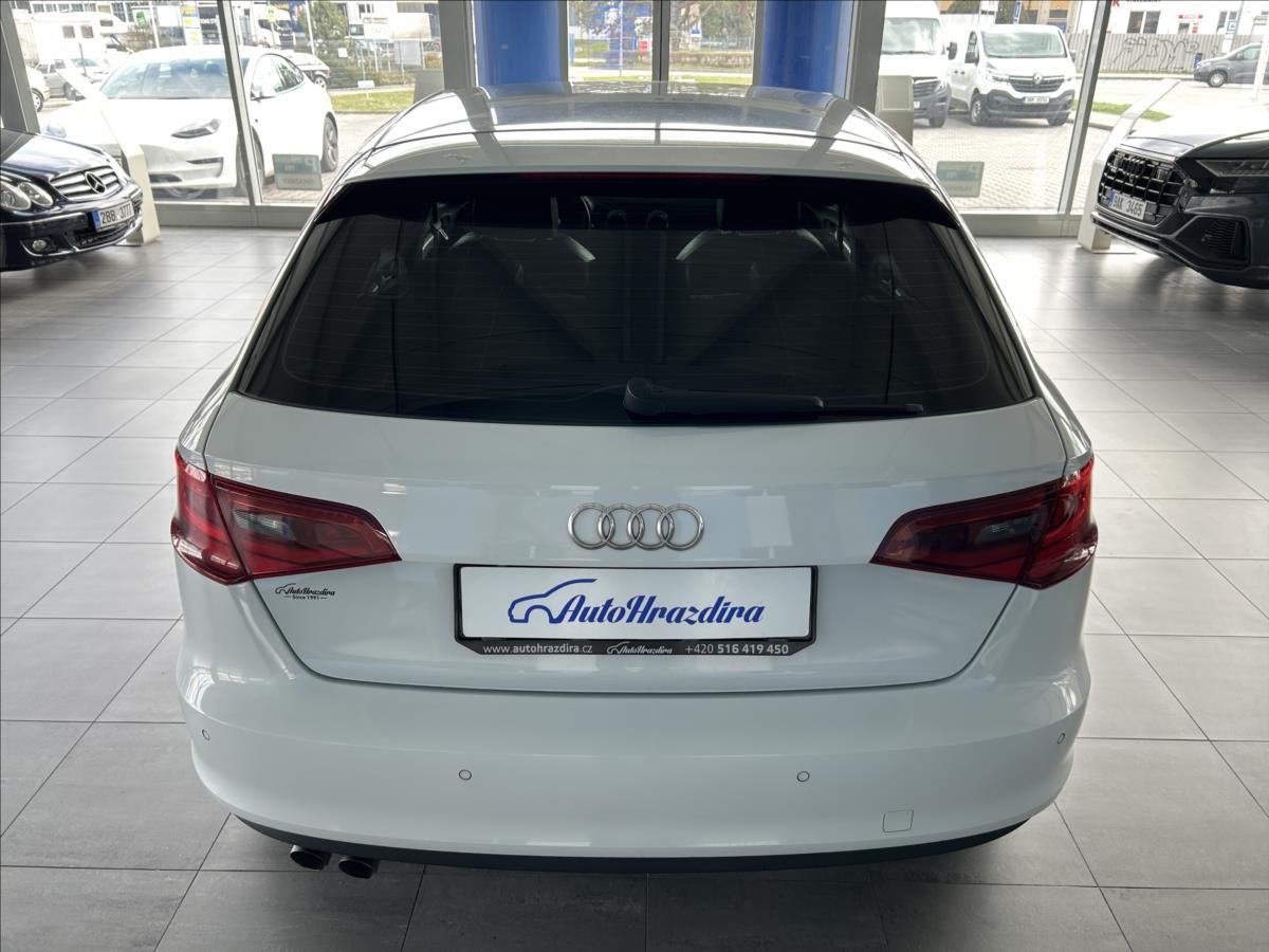 Audi A3, 2,0   TDI 110kW,S-LINE,SPORTBA - fotka 5