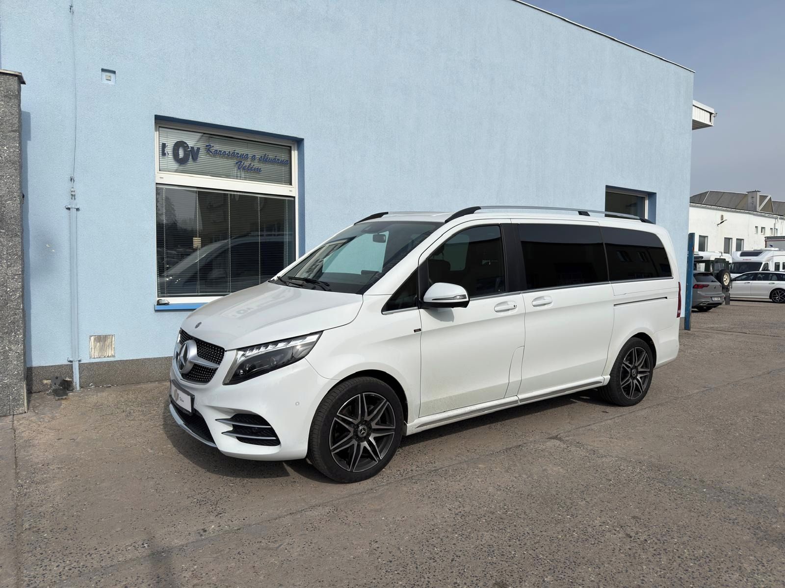 Mercedes-Benz Třídy V, V 300d AVANTGARDE L 4Matic - fotka 3
