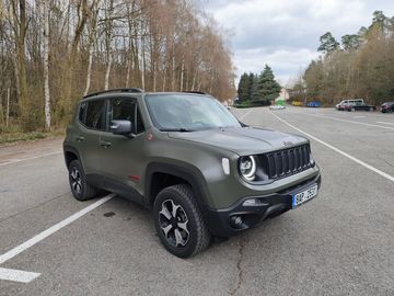 4xe Trailhawk PHEV 177kW 4x4