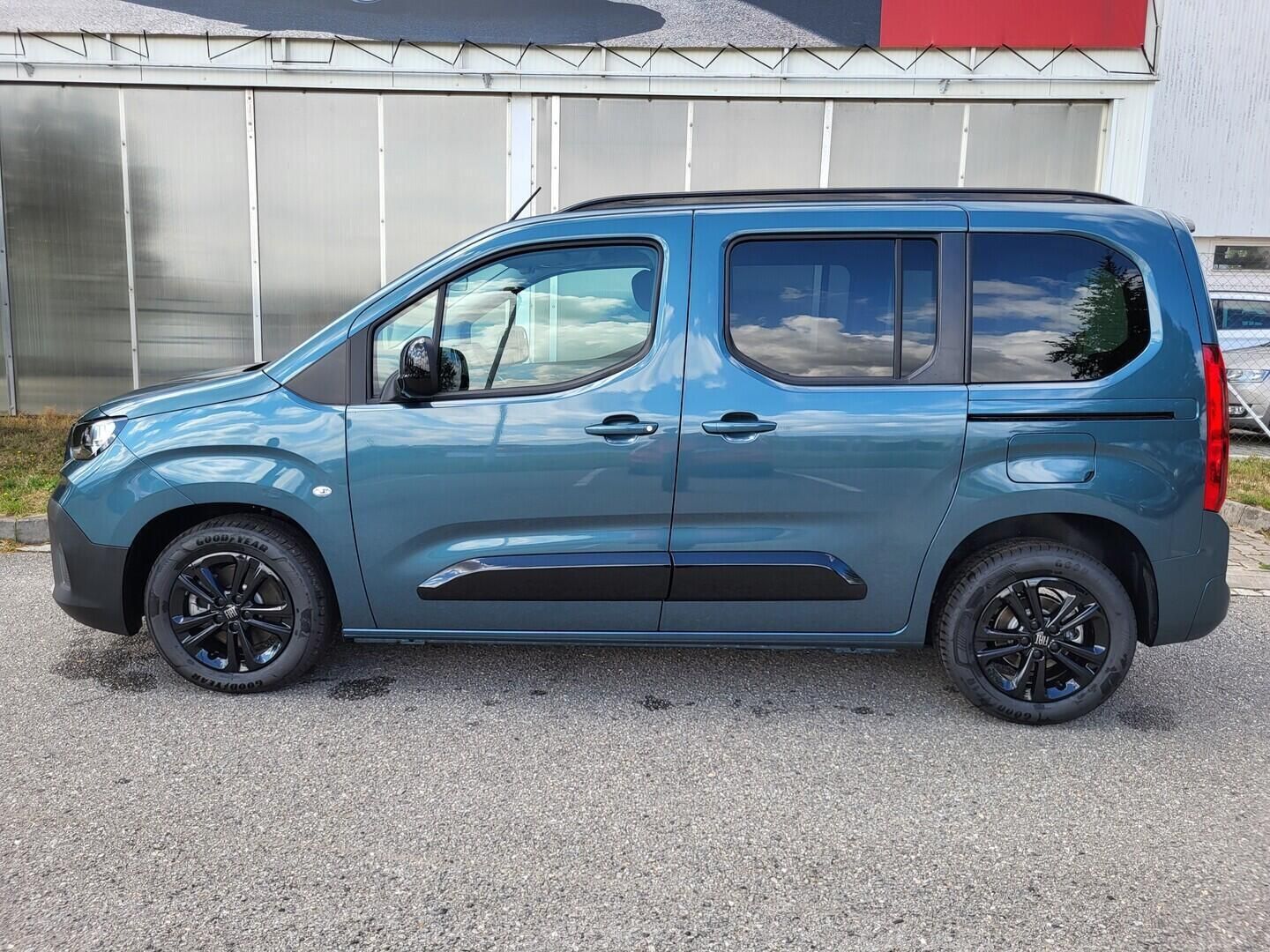 Fiat Dobló, Doblo Panorama 130K SWB 1.5 Bl - fotka 2