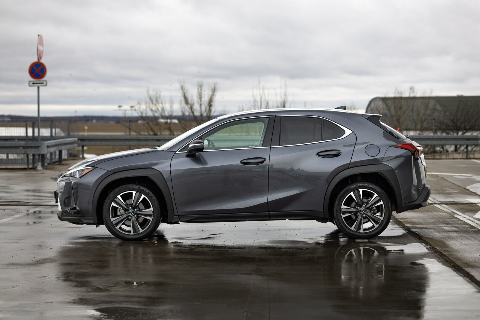 Lexus UX 300h, 2,0 HEV BUSINESS TECH - fotka 4