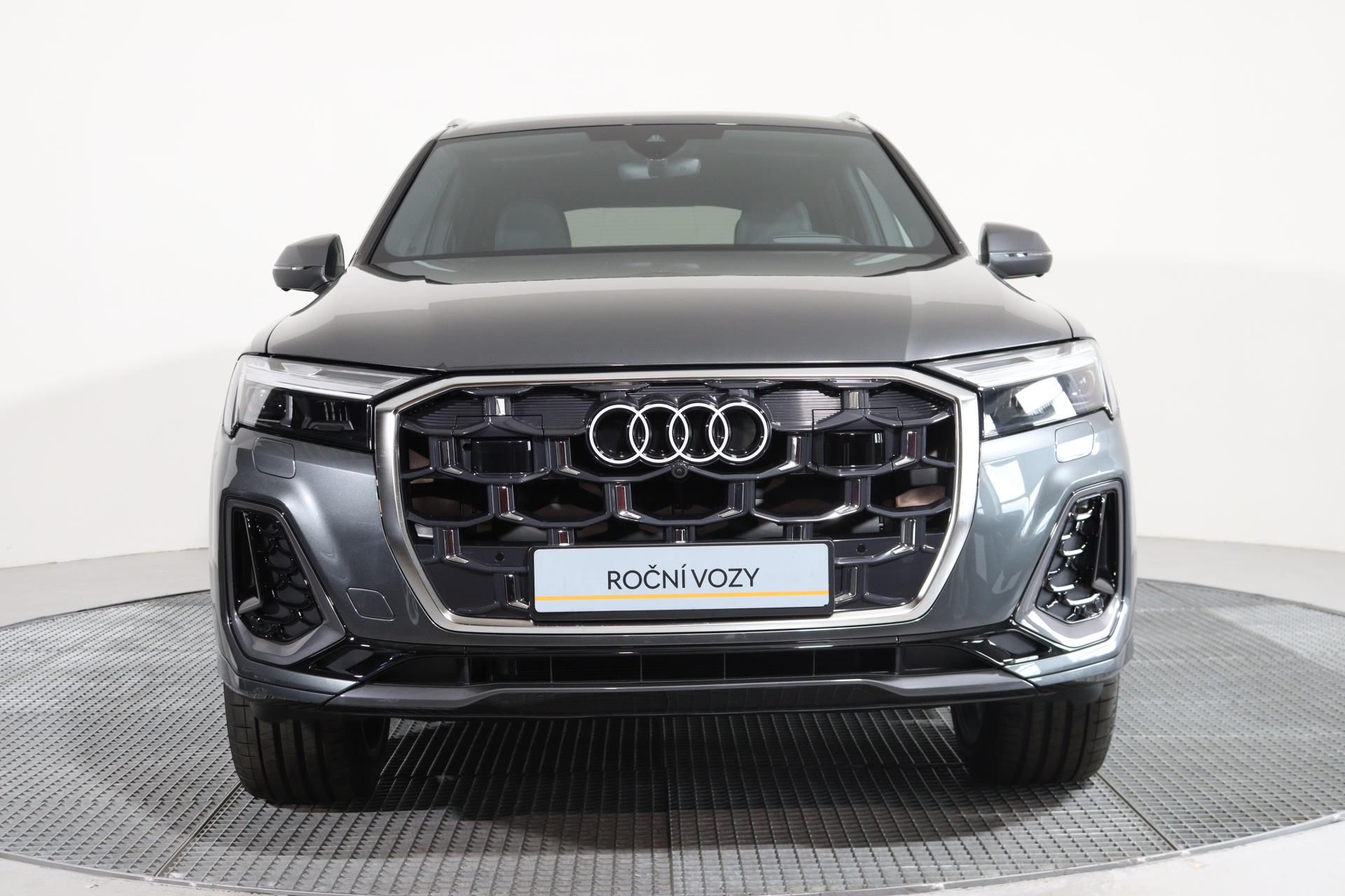 Audi Q7, Sline TDI quattro tiptronic - fotka 2