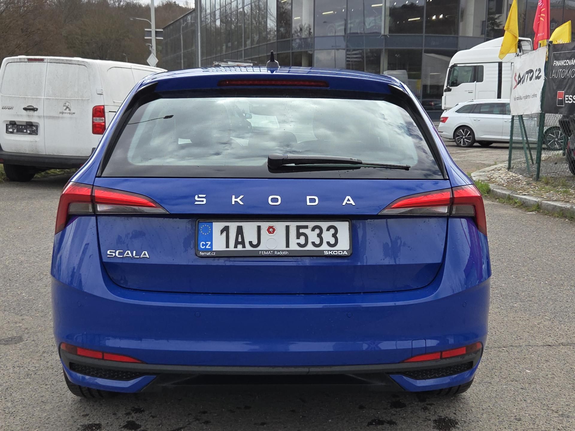 Škoda Scala, 1,0TSi splátky od 10% všem - fotka 6