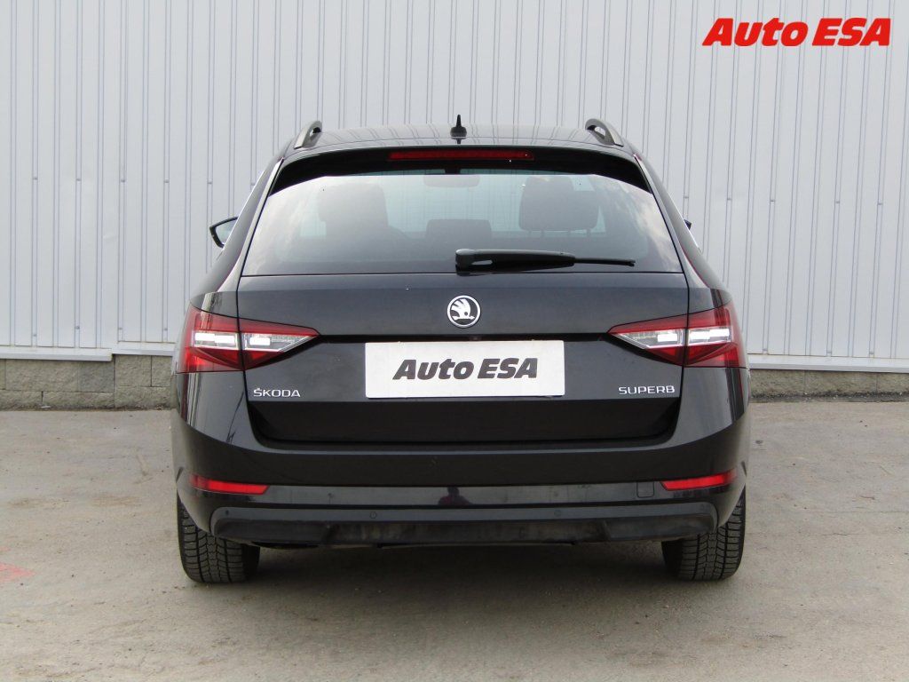 Škoda Superb, 2.0TDi,Ambition,xenon - fotka 5