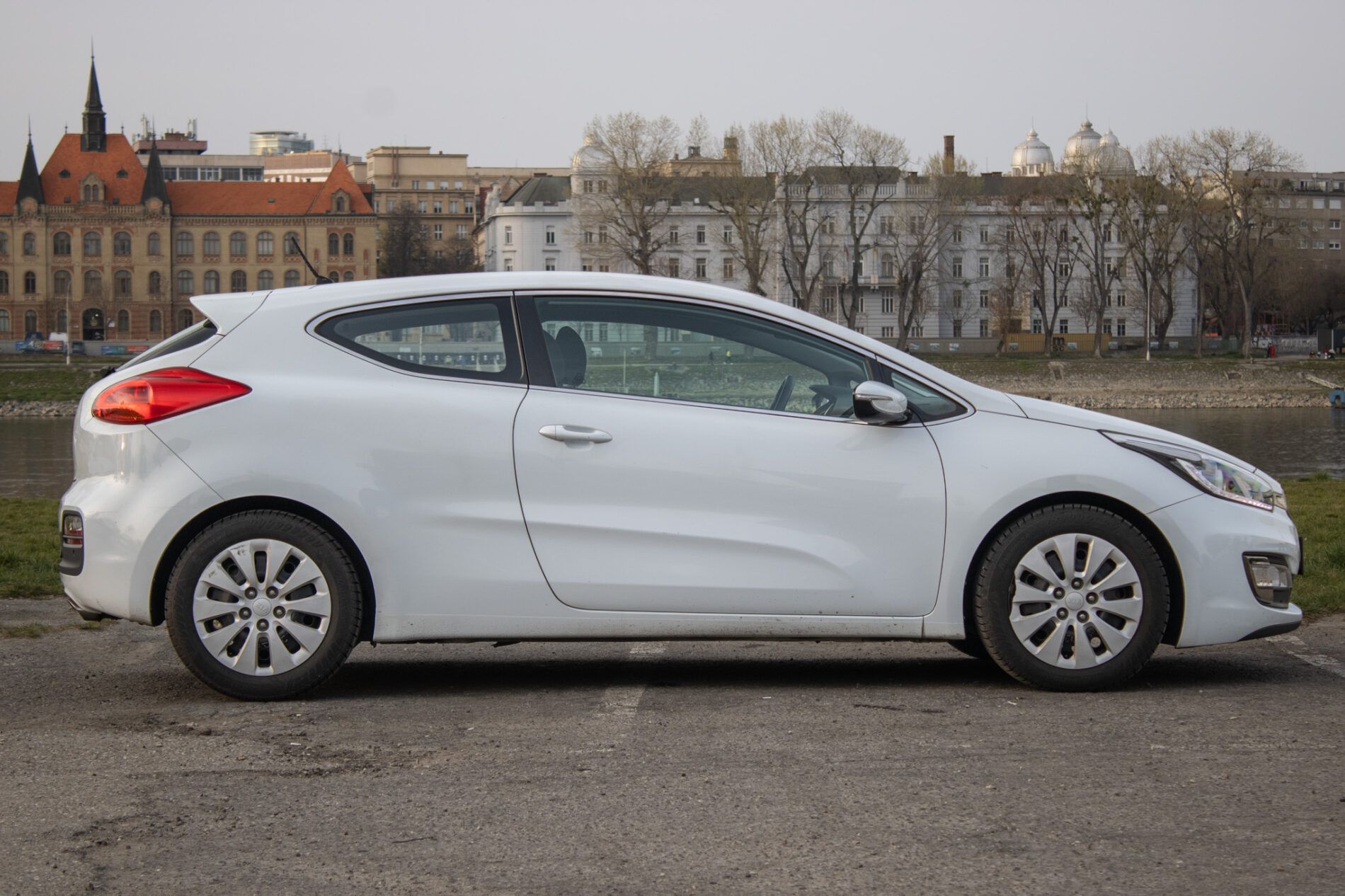 Kia Pro_cee´d - fotka 4