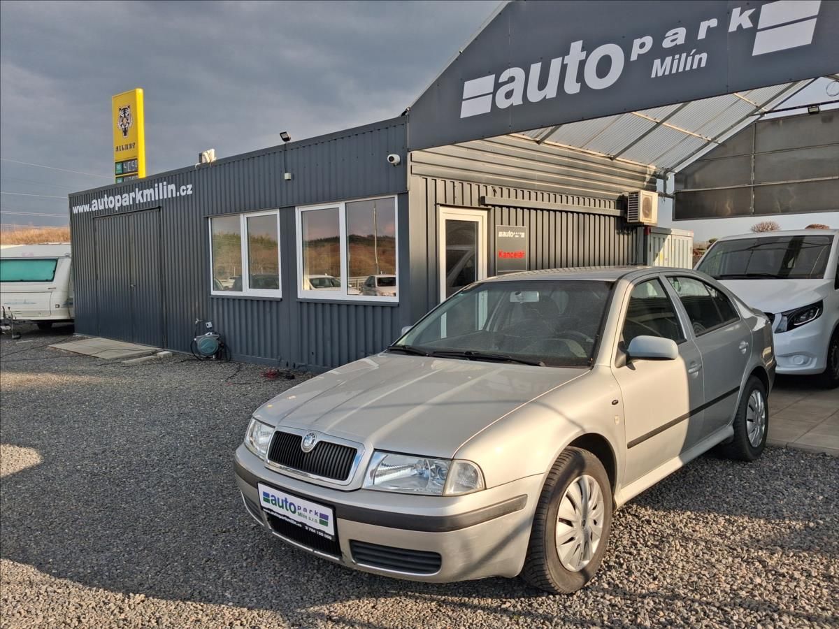 Škoda Octavia, 2,0 - fotka 3